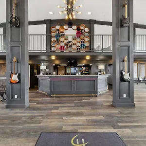 Hotel Hillside Crossing